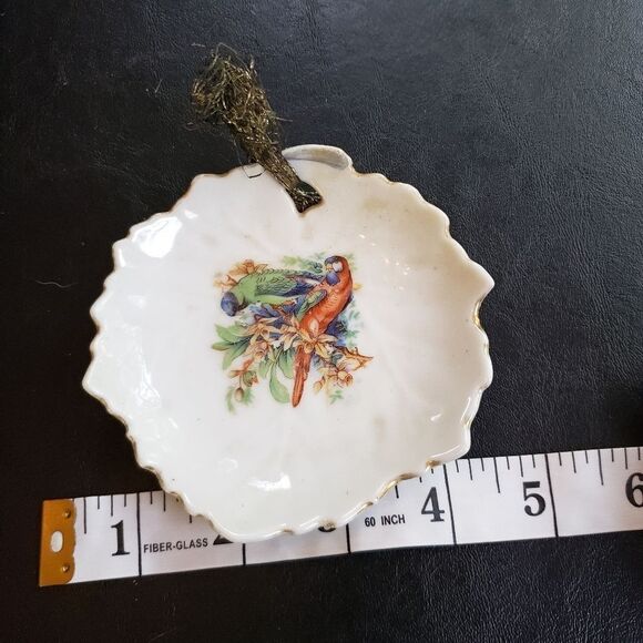 Small Plate w/Birds Made in Japan - Picture 6 of 6